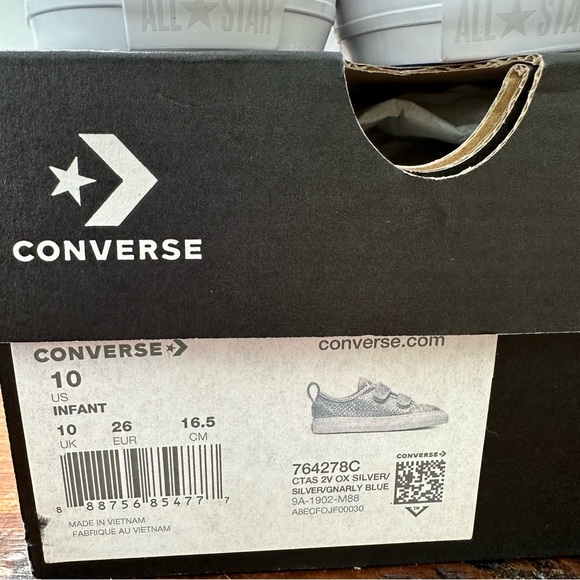Converse NIB Silver Glitter LIMITED EDITION Velcro Sneakers Toddler Kids Size 10 - Picture 10 of 10